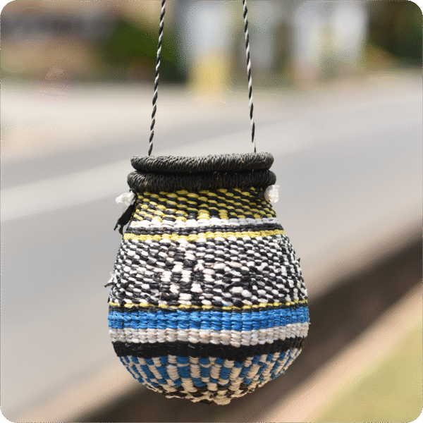 Dwakrom Premium Ladies Woven  Handbag - Image 2