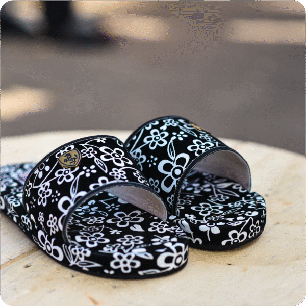 Quality Full Slippers for Ladies With Black and White Colour - Image 2